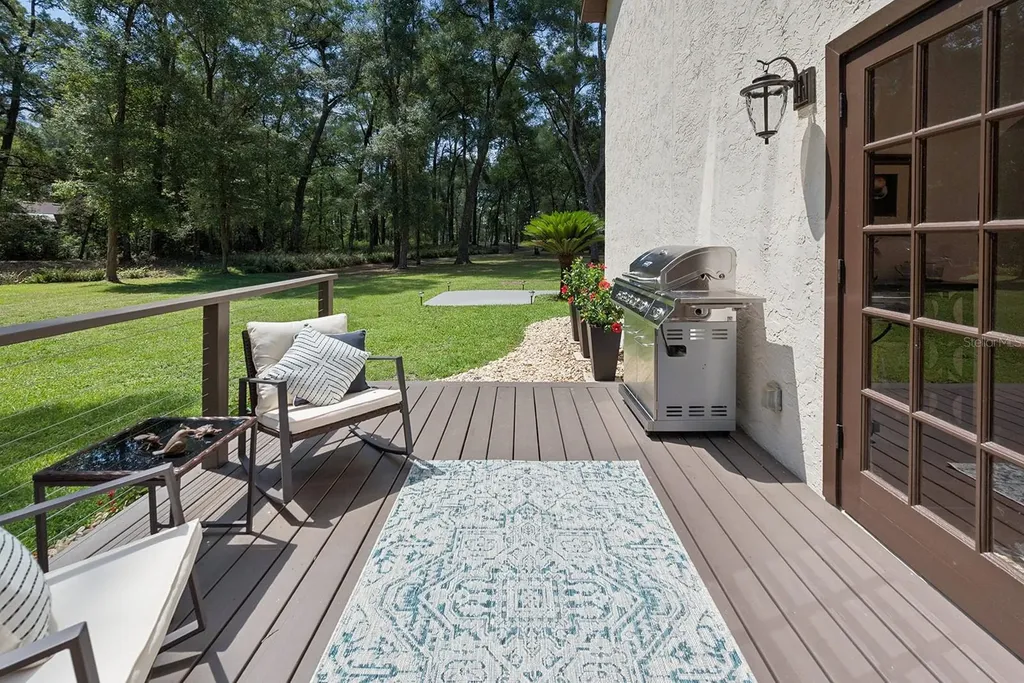 22110 SW 15th Avenue Newberry FL 32669