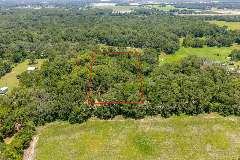 22110 SW 15th Avenue Newberry FL 32669