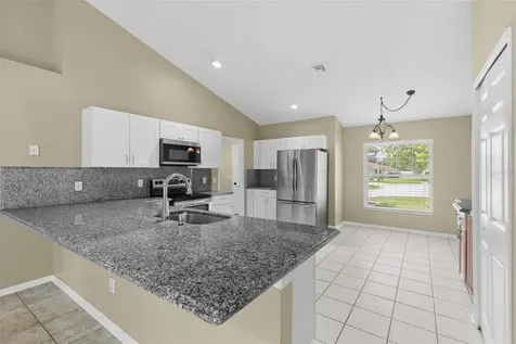148 Country Lakes Circle Groveland FL 34736