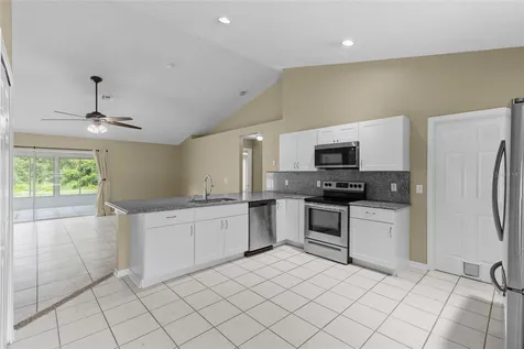 148 Country Lakes Circle Groveland FL 34736