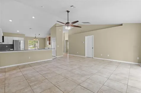148 Country Lakes Circle Groveland FL 34736