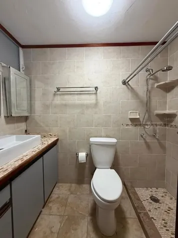 2105 Calle Antioquia Guaynabo PR 00969