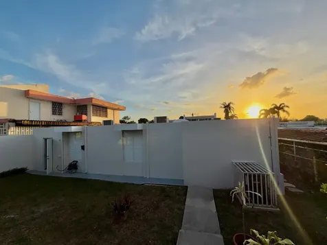 2105 Calle Antioquia Guaynabo PR 00969