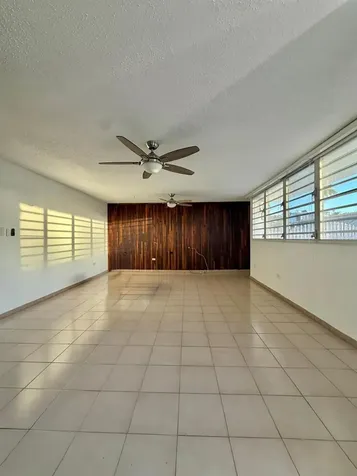 2105 Calle Antioquia Guaynabo PR 00969