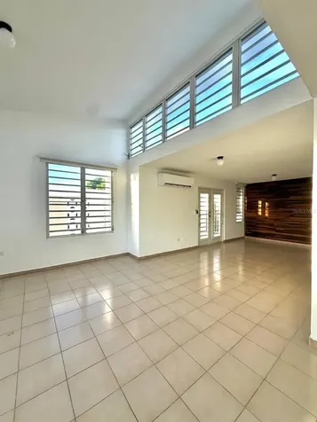 2105 Calle Antioquia Guaynabo PR 00969