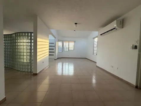 2105 Calle Antioquia Guaynabo PR 00969