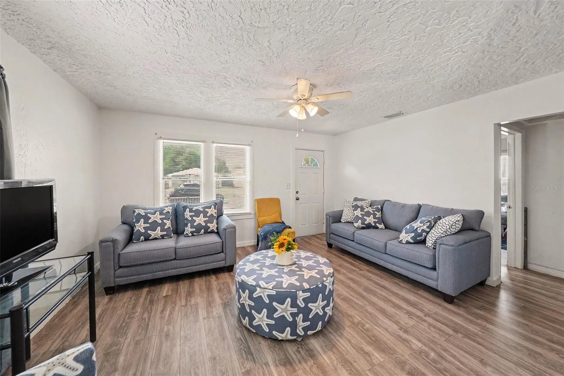 4678 13th Ave S St Petersburg FL 33711