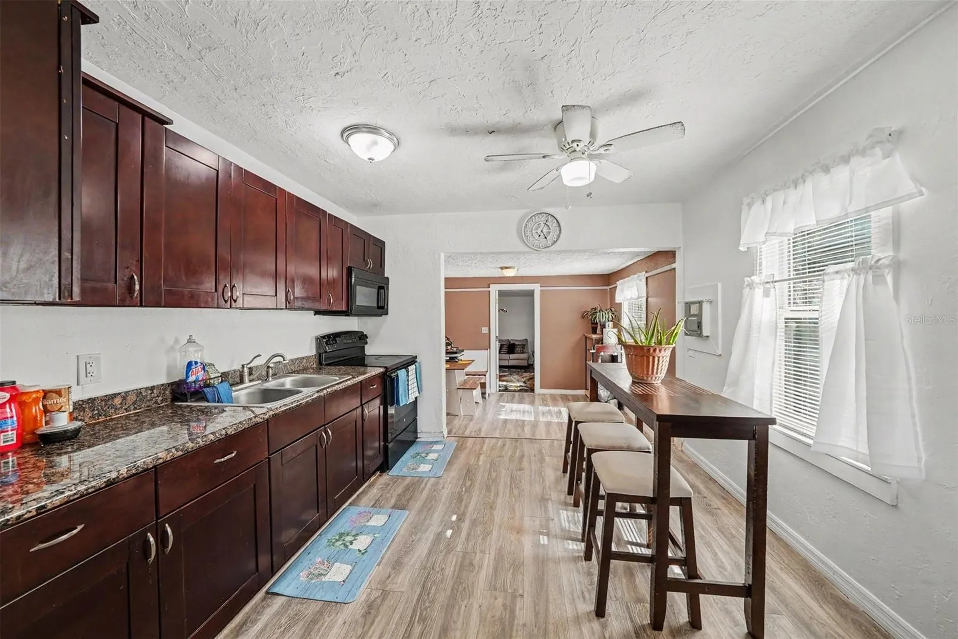4678 13th Ave S St Petersburg FL 33711