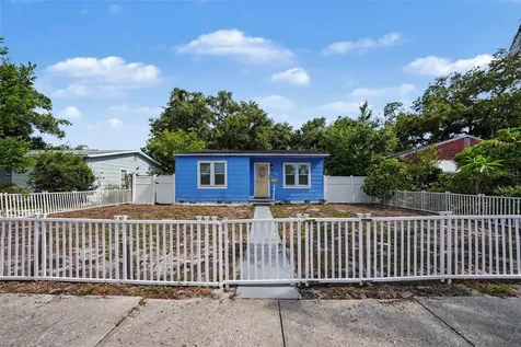 4678 13th Ave S St Petersburg FL 33711