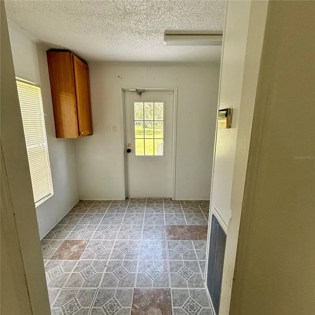 Webster FL 33597
