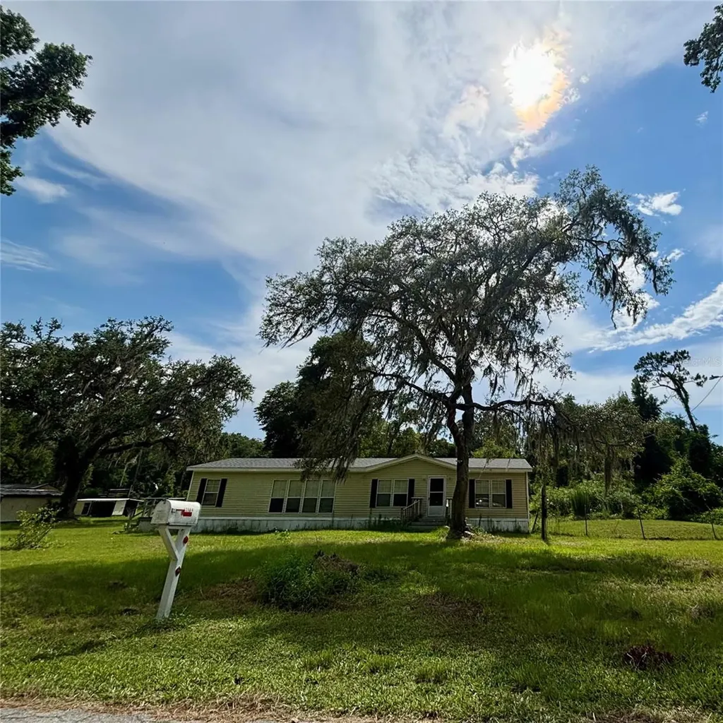 Webster FL 33597