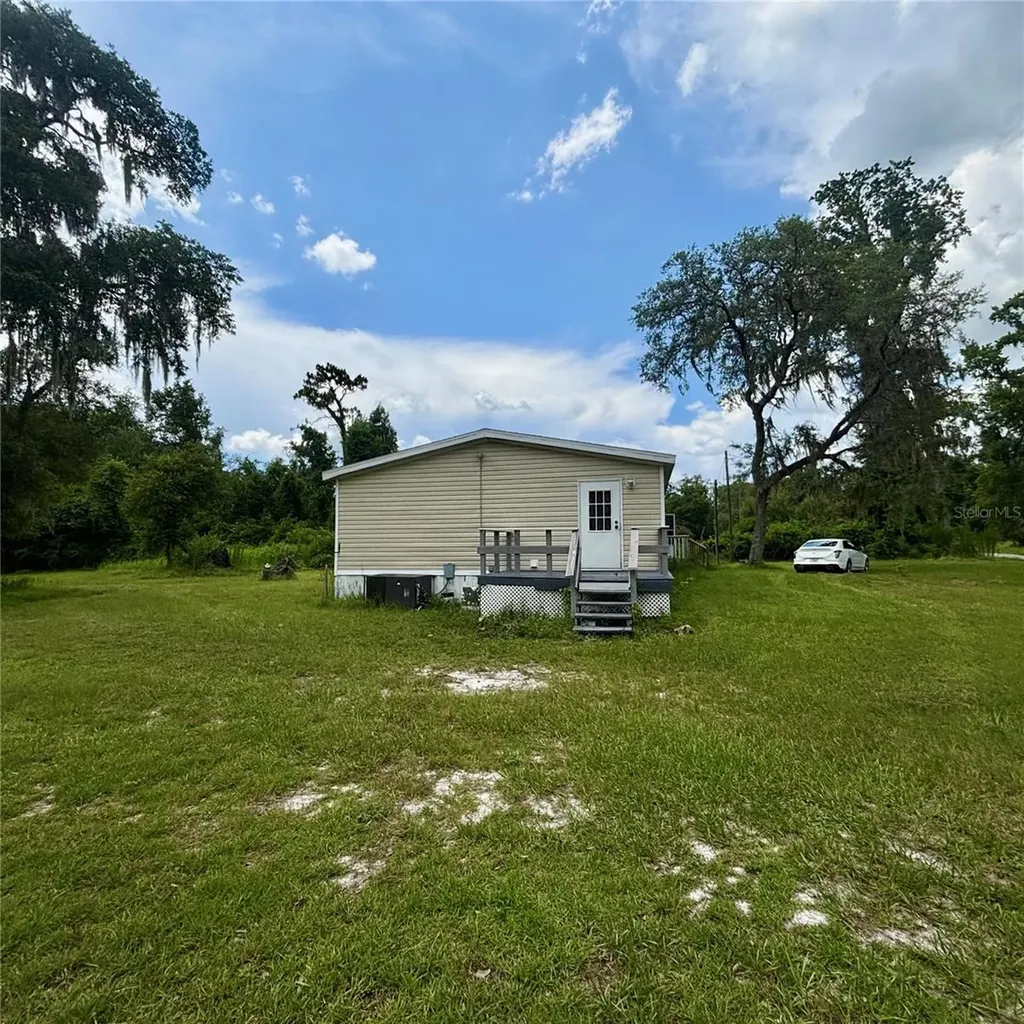 Webster FL 33597