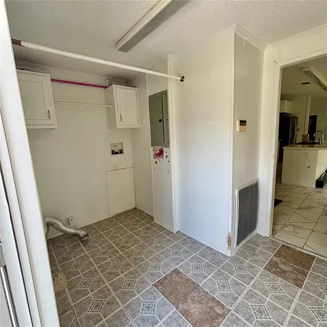 Webster FL 33597