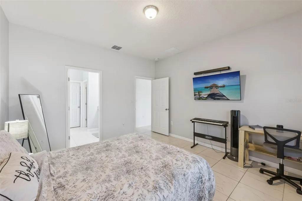 2713 Wortham Lane Kissimmee FL 34744
