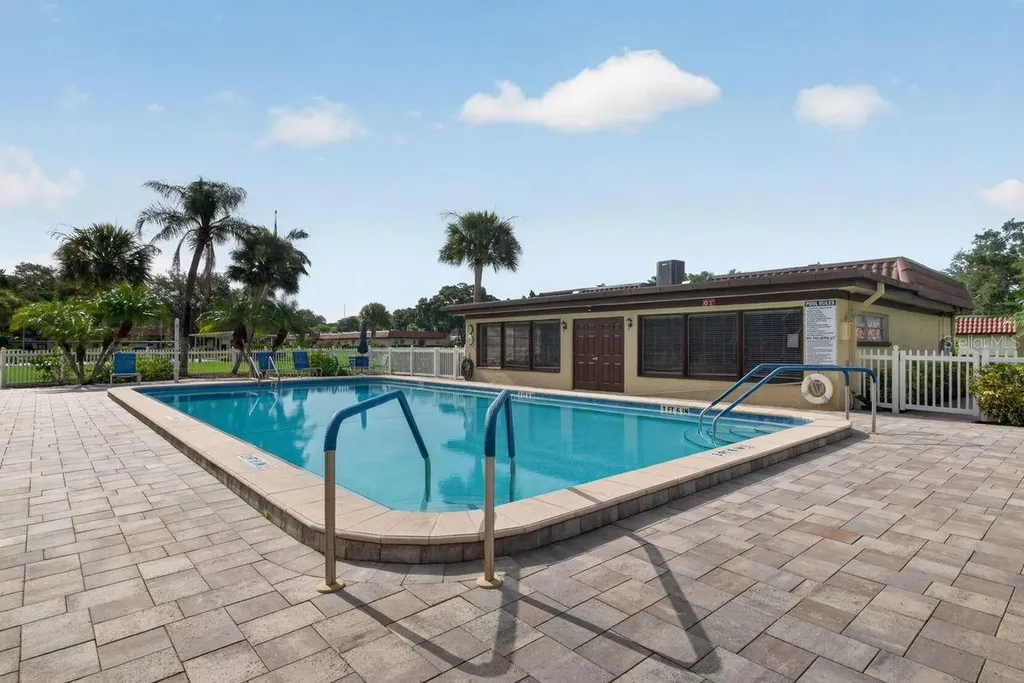 1701 Pinehurst Road Dunedin FL 34698