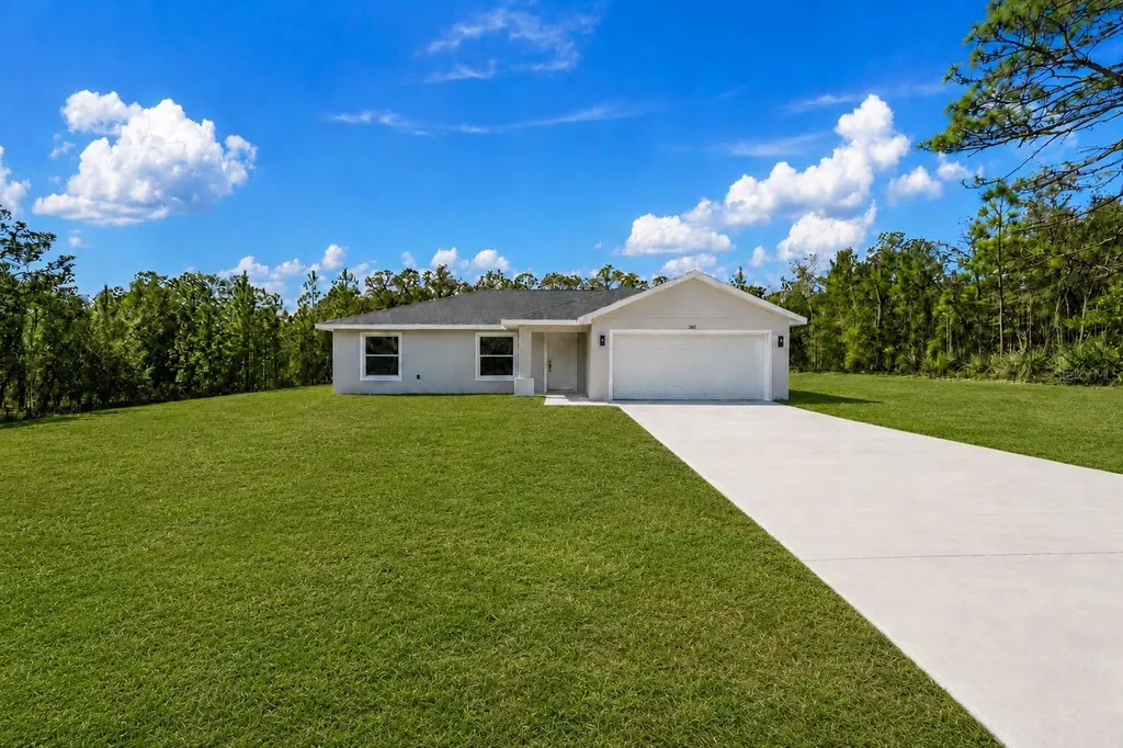 2562 NW Smallwood Road Dunnellon FL 34431