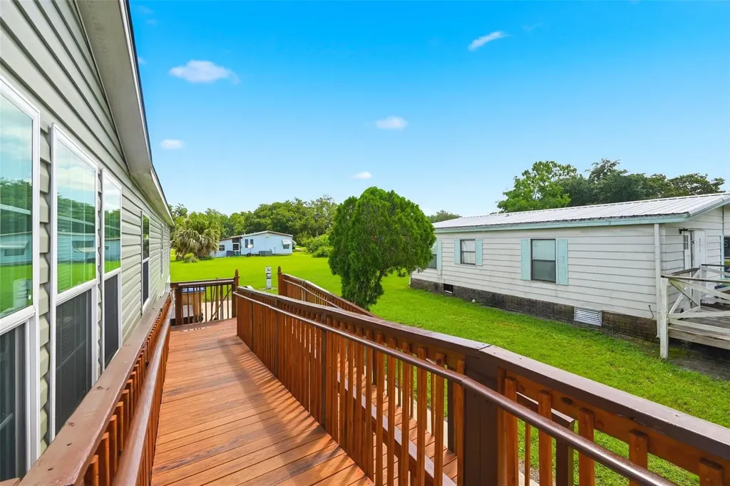 209 Ellsworth Drive Kissimmee FL 34758