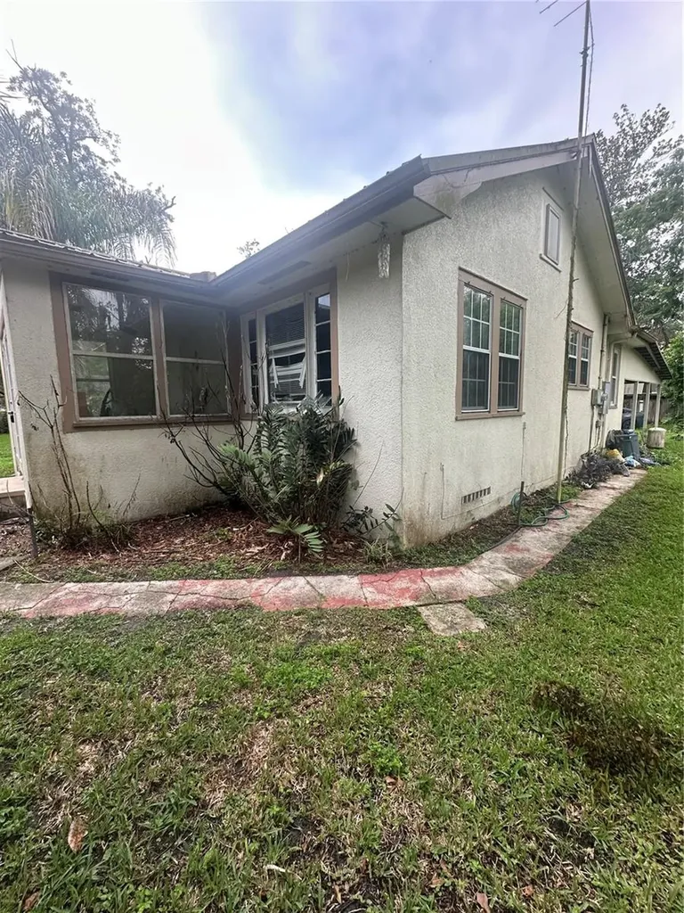 237 Broad Street Masaryktown FL 34604