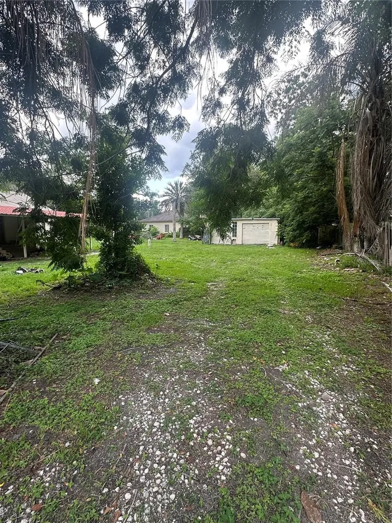 237 Broad Street Masaryktown FL 34604