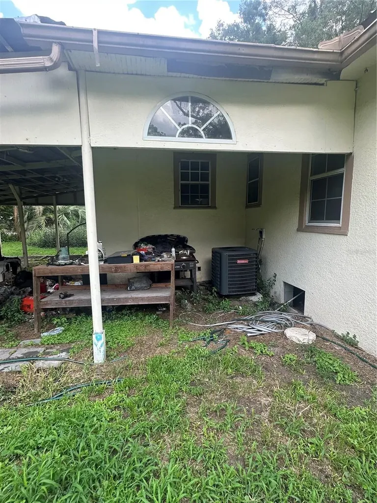 237 Broad Street Masaryktown FL 34604