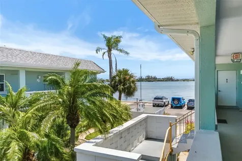 611 Gulf Drive N Bradenton Beach FL 34217