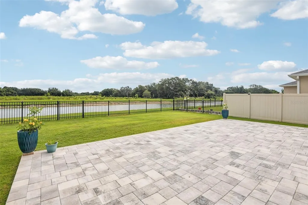 6076 Wandering Willow Drive Wesley Chapel FL 33545