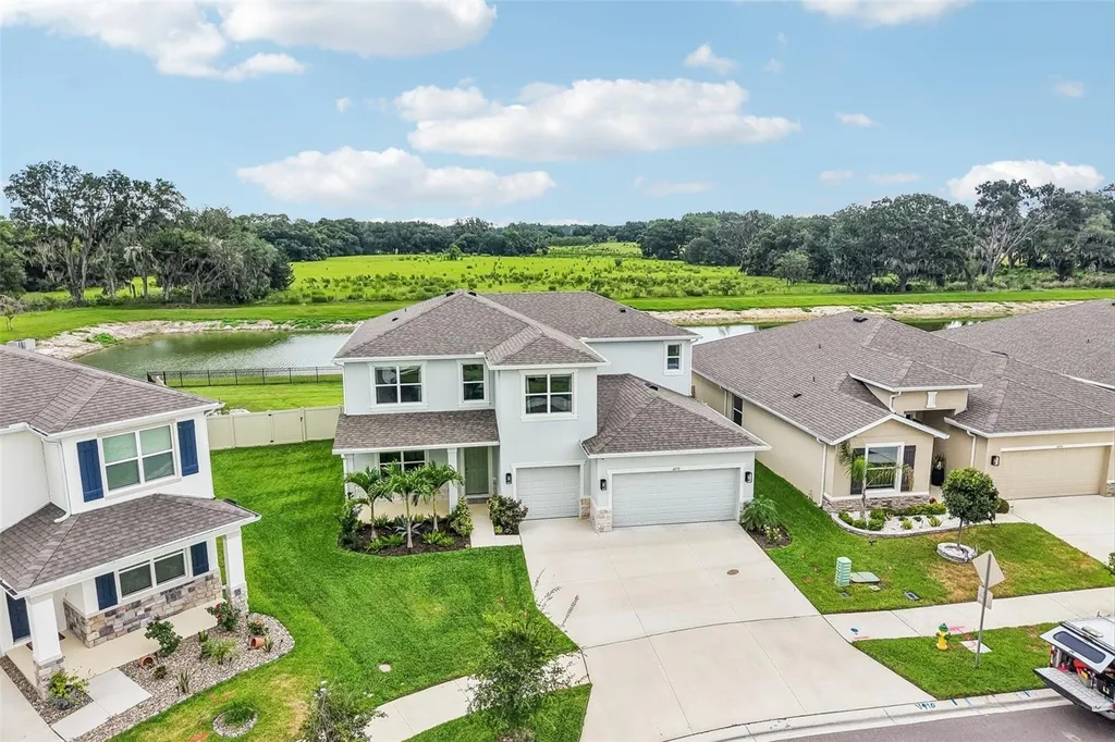 6076 Wandering Willow Drive Wesley Chapel FL 33545