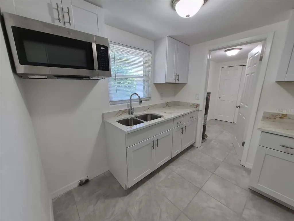 27 E Lemon Street Beverly Hills FL 34465