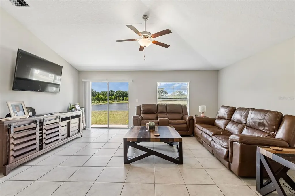 1565 Colding Drive Ruskin FL 33570