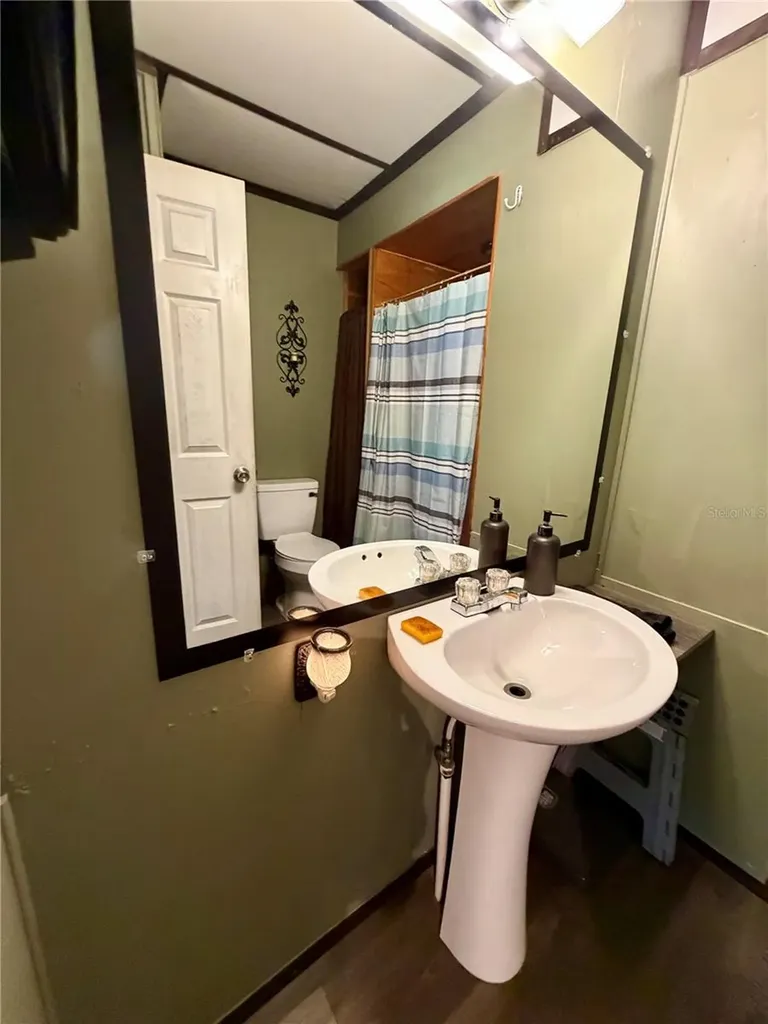 13030 NE 249 Court Fort Mc Coy FL 32134