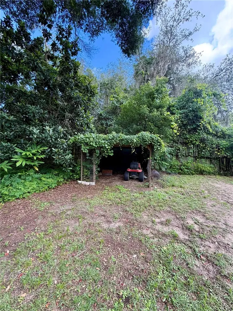 13030 NE 249 Court Fort Mc Coy FL 32134