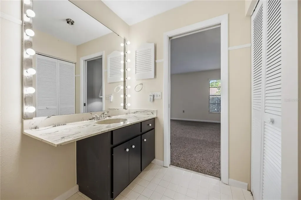849 Senda Plata Venice FL 34293