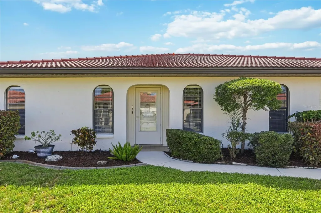 849 Senda Plata Venice FL 34293