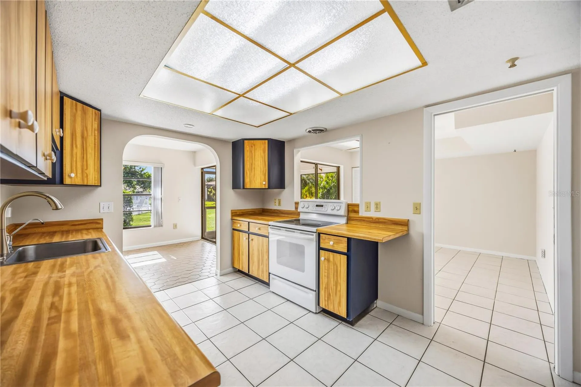 849 Senda Plata Venice FL 34293