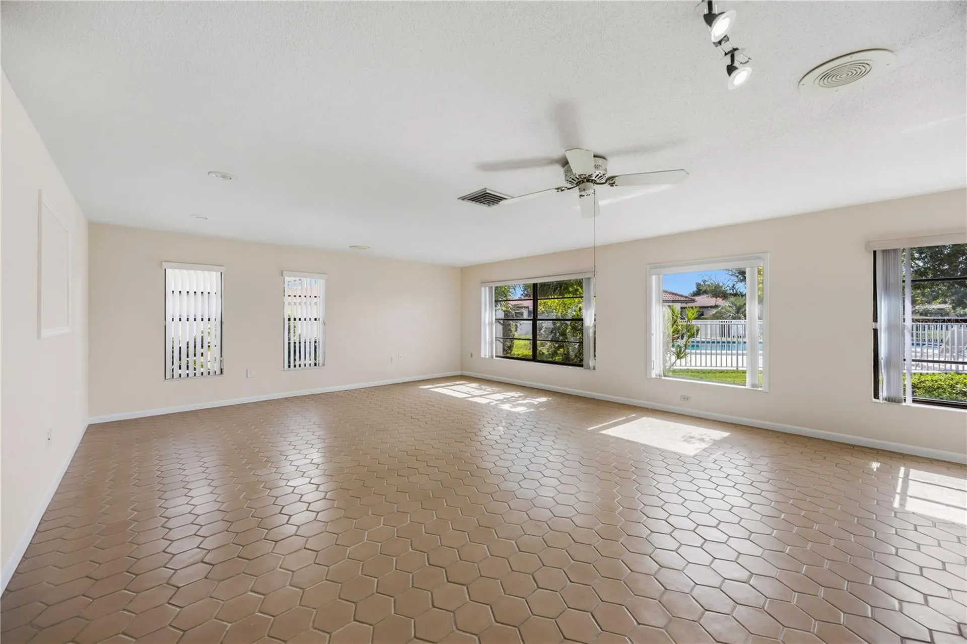 849 Senda Plata Venice FL 34293
