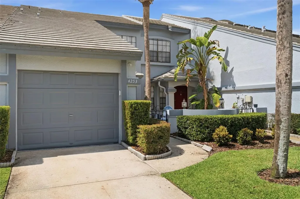 4253 Brentwood Park Circle Tampa FL 33624
