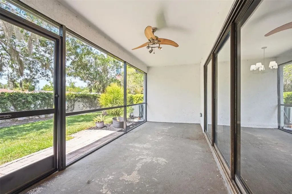 4253 Brentwood Park Circle Tampa FL 33624