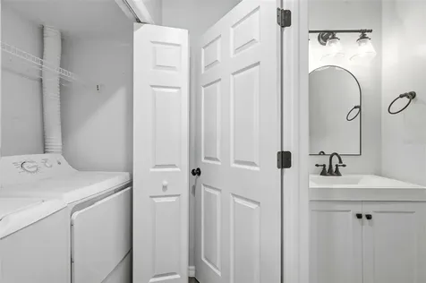 4253 Brentwood Park Circle Tampa FL 33624