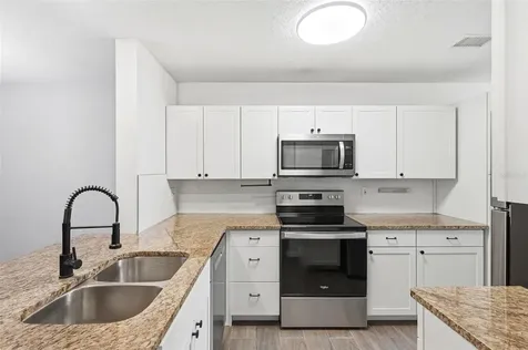 4253 Brentwood Park Circle Tampa FL 33624