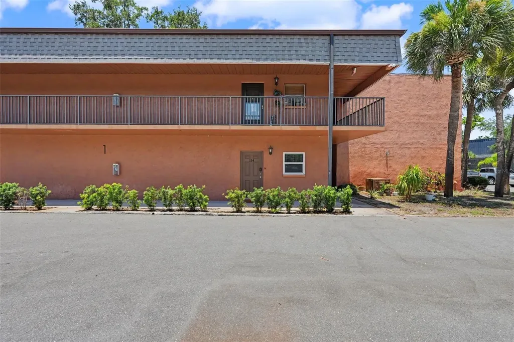 4805 Alt 19 Palm Harbor FL 34683