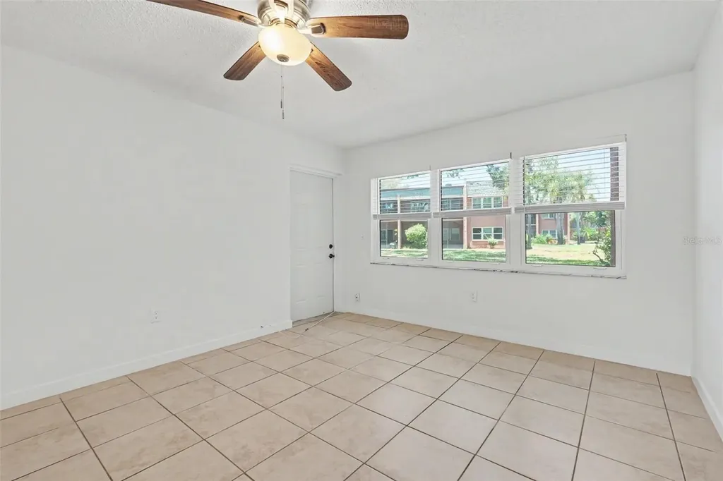 4805 Alt 19 Palm Harbor FL 34683