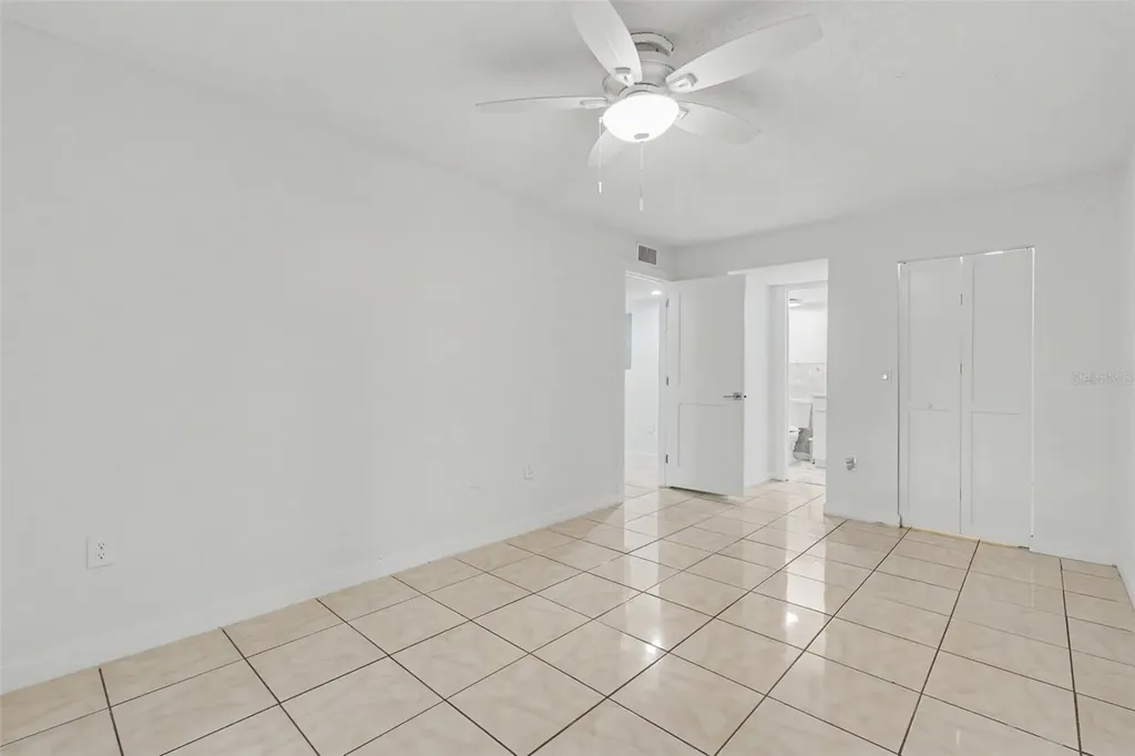 4805 Alt 19 Palm Harbor FL 34683