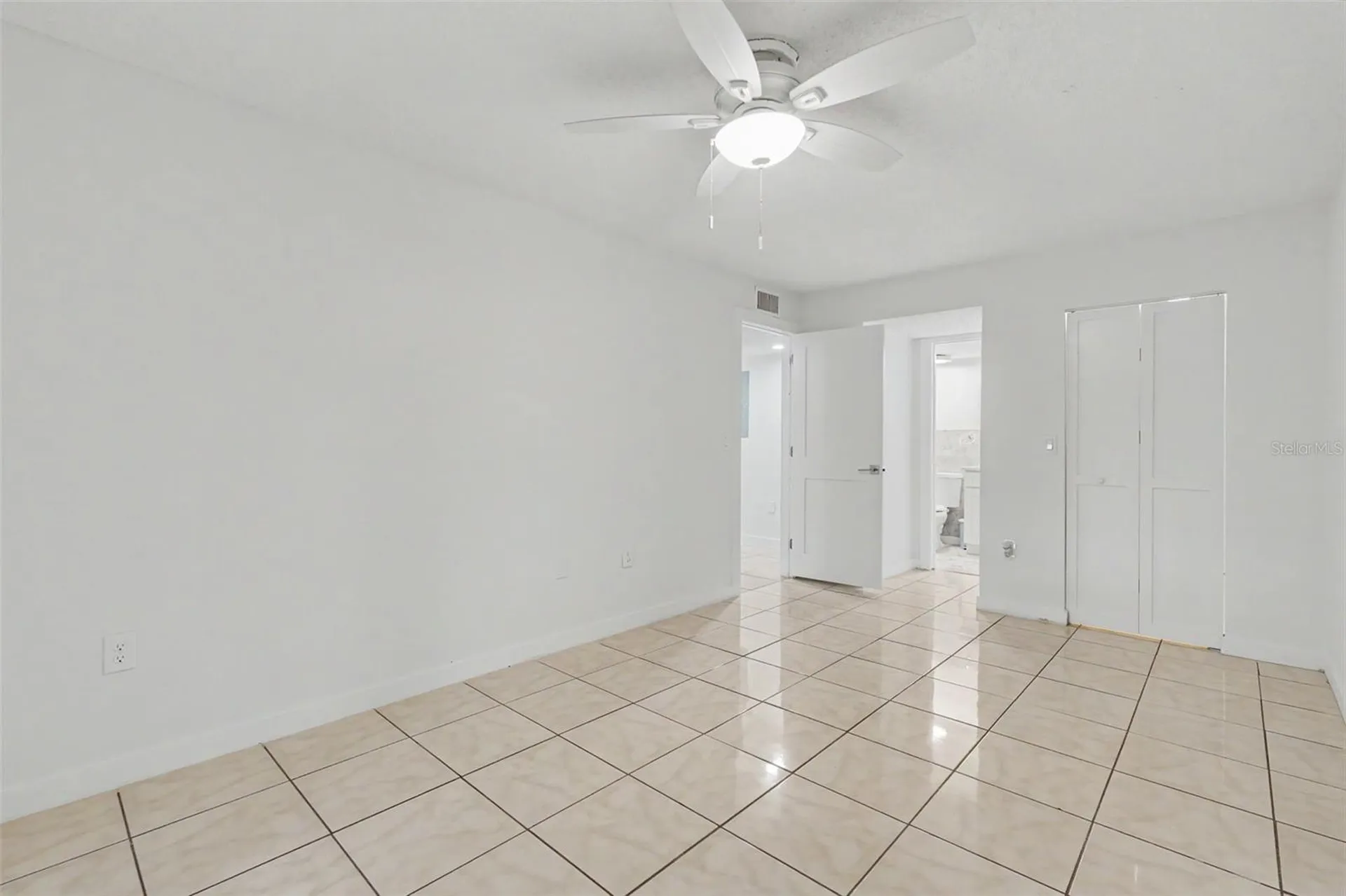 4805 Alt 19 Palm Harbor FL 34683
