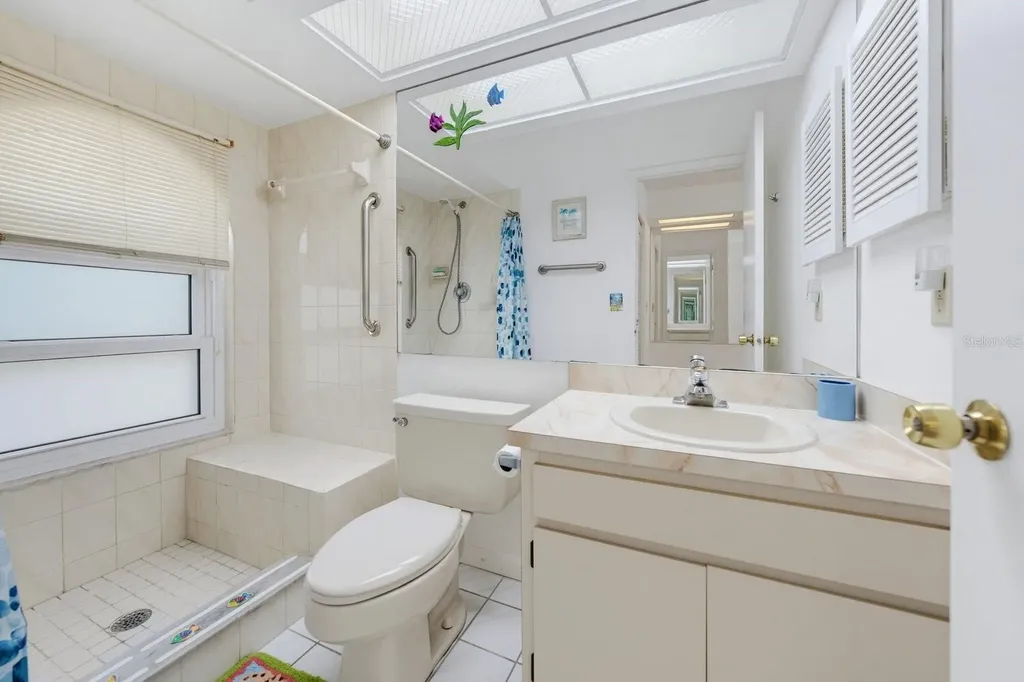 1301 Lily Court Tarpon Springs FL 34689