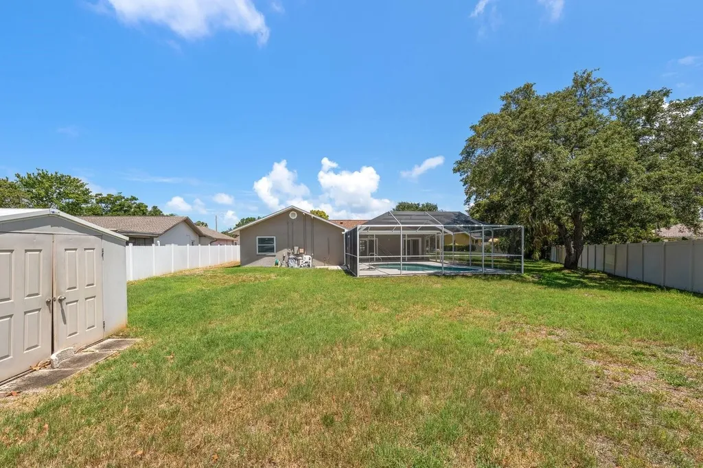1301 Lily Court Tarpon Springs FL 34689