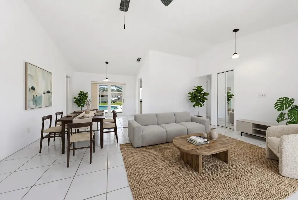 1301 Lily Court Tarpon Springs FL 34689