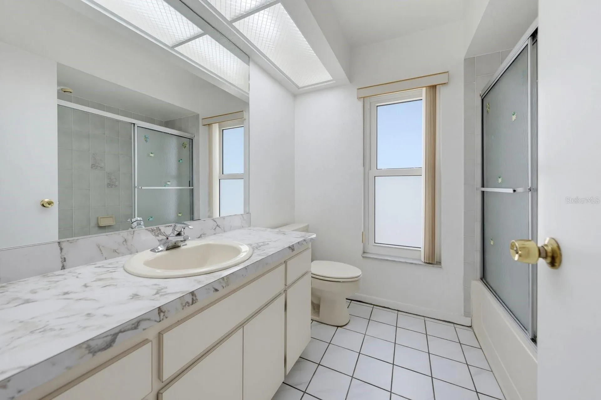 1301 Lily Court Tarpon Springs FL 34689