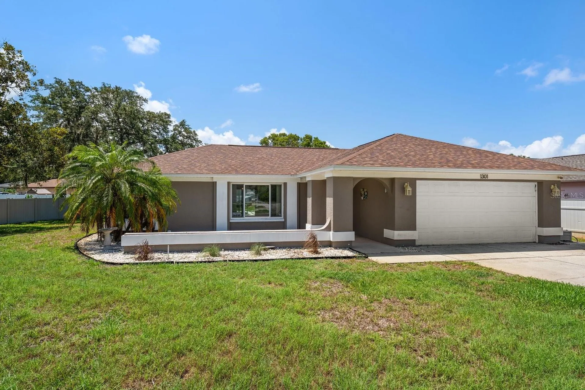 1301 Lily Court Tarpon Springs FL 34689