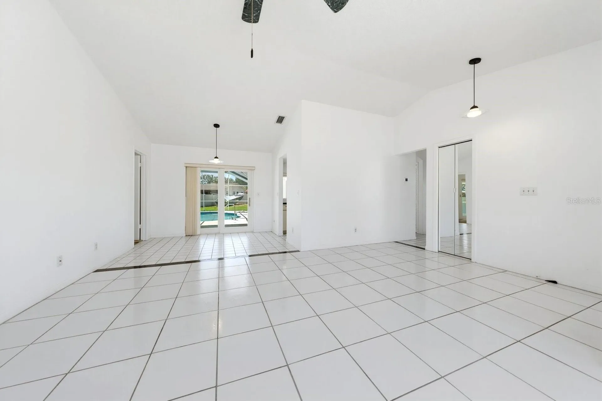 1301 Lily Court Tarpon Springs FL 34689