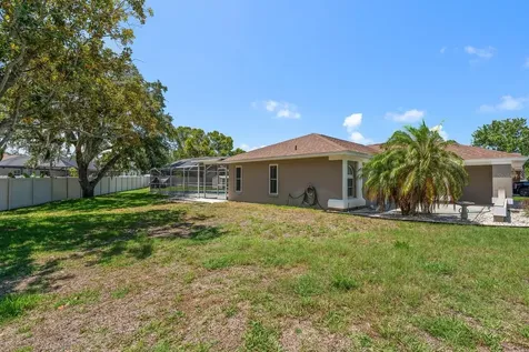 1301 Lily Court Tarpon Springs FL 34689